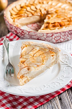 Apple pie with cottage cheese