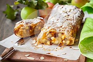 Apple strudel