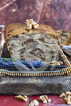 Apple, walnuts and cinnamon cake