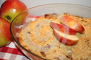 Applecake with sweet Jonagold apples
