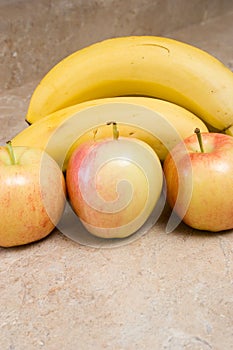 Apples and banans