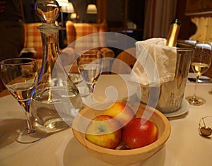 Apples and champagner