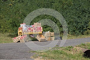 Apples on a spontaneous market by the road