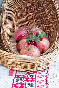 Apples in a wicker plate