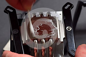 Application of liquid metal to the radiator of central processor