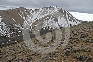 Approaching Boundary Peak in the White Mountains, Nevada 13er and state high point