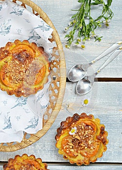 Apricot pastry
