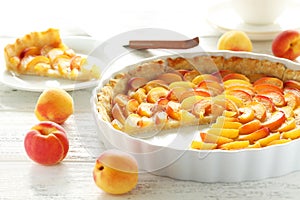 Apricot pie