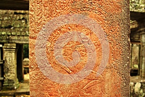 Apsara dancer bas-relief on ancient Angkor temple