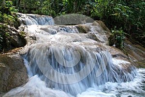 Aqua Azul waterfall on Chiapas