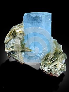 Aquamarine with muscovite mineral specimen from Nagar Pakistan