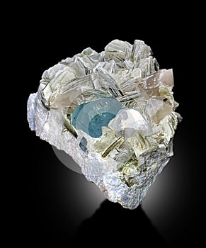 Aquamarine with muscovite Mineral specimen from nagar Pakistan