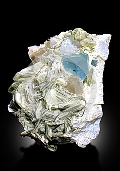 Aquamarine with muscovite mineral specimen from nagar pakistan