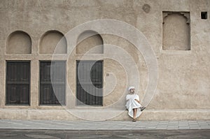 Arab man in traditional clothing in old Dubai