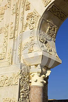 Arabian column and arch. X century