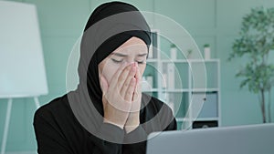 Arabian worker lady Islamic businesswoman Muslim freelancer girl looking laptop bad news terrible online email cover