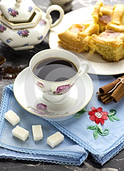 Arabic coffee with cake of fig jam