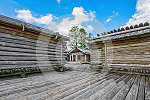 Araisi lake dwelling site