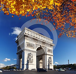 Arc de Triomphe in autumn, Paris,