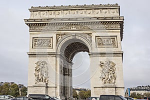 Arc de Triomphe de l'Etoile on Charles de Gaulle Place, Paris, France