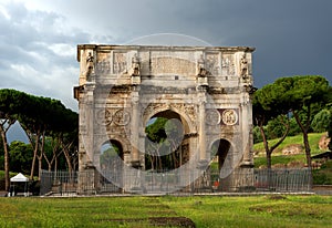 Arch of Constantine photo