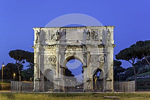 Arch of Constantino photo