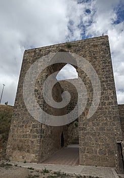 Arch of Cozagon, in the city of Brihuega photo
