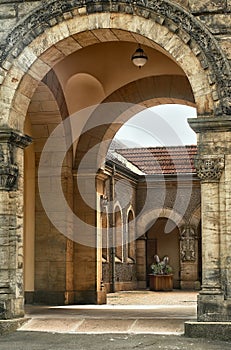 Arch and patio of the chapel at the South Cemetery in Leipzig