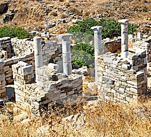 archeology in delos greece the historycal acropolis and old rui