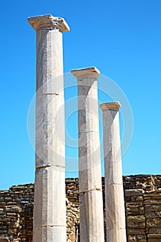 archeology in delos greece the historycal acropolis and old rui
