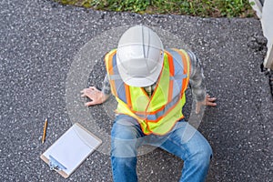 Architect suffering after on-the-job injury. photo