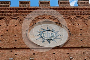 Architectural detail of the Palazzo Pubblico at the Piazza del Campo in Siena, Italy, Europe