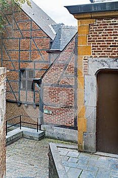 Architecture details of Liege