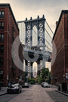 architecture of historic bridge in manhattan. bridge connecting Lower Manhattan with Downtown Brooklyn. new york urban