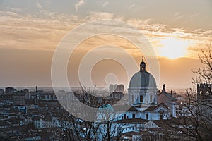 Architecture and religion: Cattedrale Di Santa Maria Assunta or Duomo Nuovo stands out in Brescia 's skyline