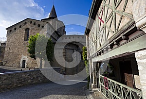 Architecture of Saint-Savin, Hauts Pyrenees