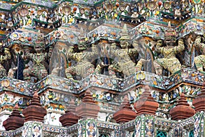 Architecture of Wat Arun photo