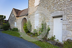 Architecture of Yevre-le-chatel