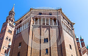 The architectures of Cremona