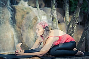 Ardha Virasana