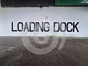 Area Loading, Loading Dock, Loading, Loading mall, Mall