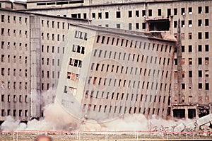 Argentina Buenos Aires city building collapse demolition due to explosion