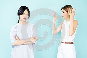 arguing women disagreement conflict denied