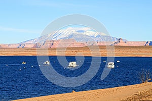 Arizona, Page: Lake Powell with houseboats - Navajo Mountain