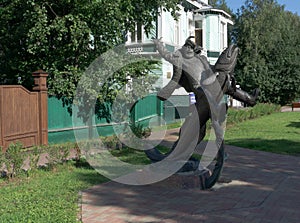 ARKHANGELSK, RUSSIA - July, 29, 2023: statue of Stepan Pisakhov on Chumbarov-Luchinsky street.