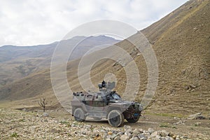 Armoured personnel carrier