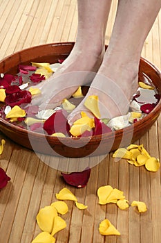 Aromatherapy, flowers feet bath, rose petal