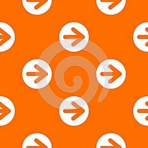 Arrow in circle pattern seamless