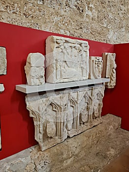 Art and archeology in France (Saint-Guilhem-le-DÃ©sert) photo