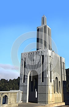 Art Deco Influenced Pylon in Oregon